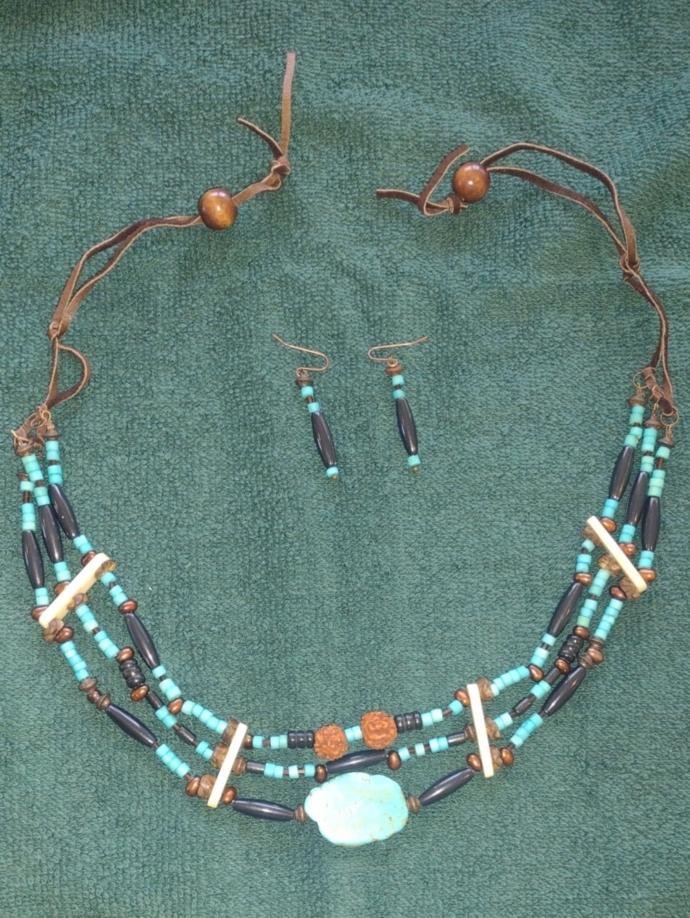 Native American Style Turquoise Beaded Necklace with Matching Earrings